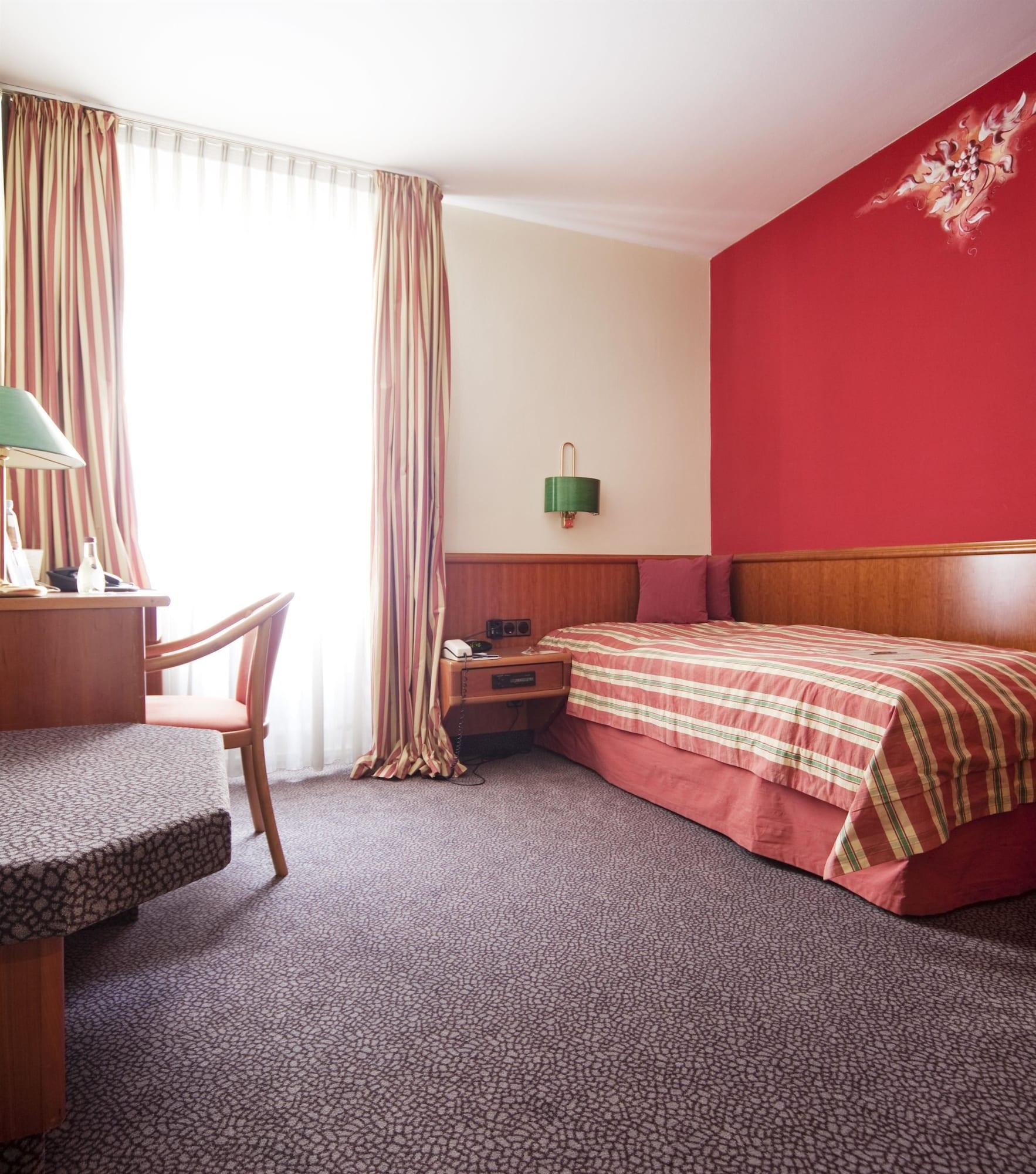 Hotel Western Premier Rebstock 4*