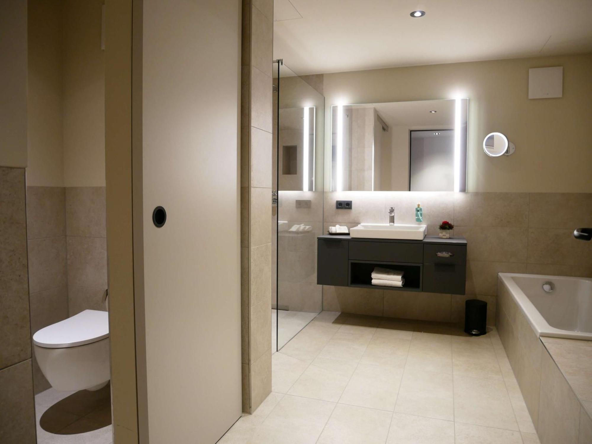 Hotel Western Premier Rebstock 4*